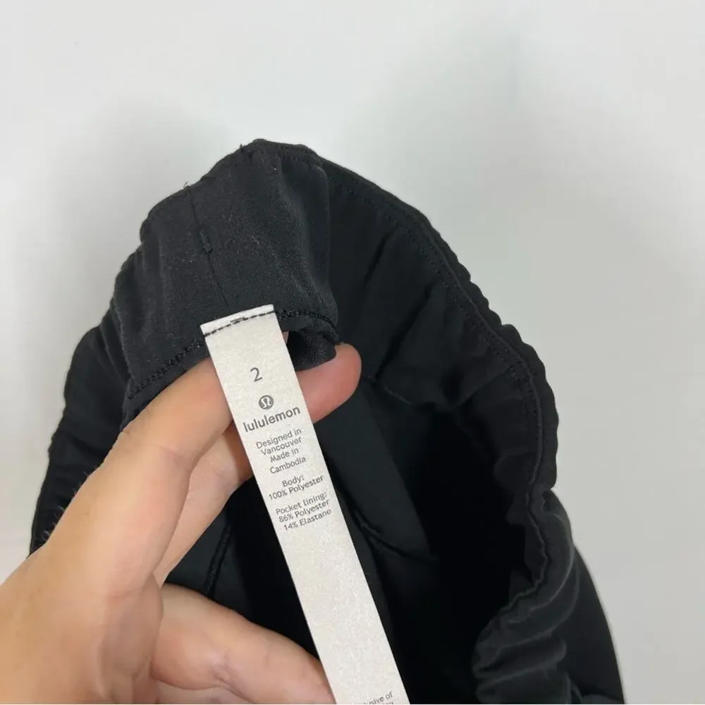 Lululemon On The Fly Pant Woven 27” Size 2
